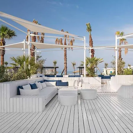 Voyage Golf And Hotel